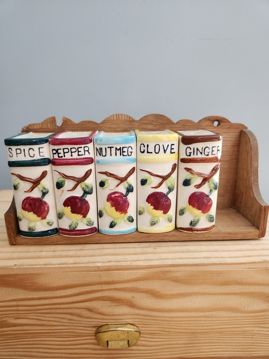 Other - Vintage Ceramic Book Shaped Spice Jar Set with Wooden Rack - Incomplete Set